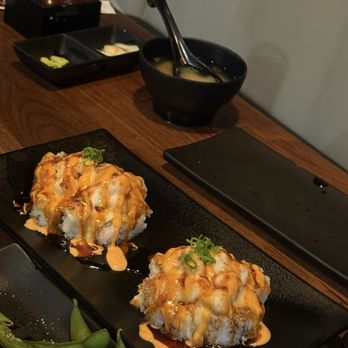 Kan Sushi - Sushi Bars Near Me - Honolulu, Hawaii