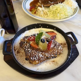 GIWA - Creme Brûlée French Toast | IG: xstina.eats - Breakfast & Brunch Near Me - Santa Clara, California