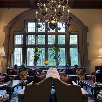 Schlosshotel Kronberg - Lobby - Hotels Near Me - Kronberg, HE