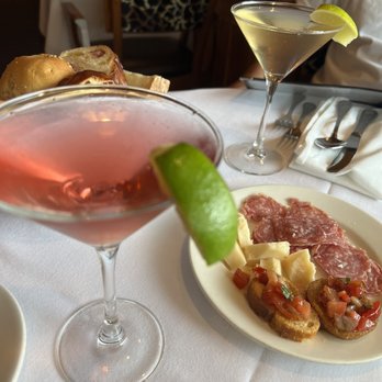 Park Side Restaurant - Italian Near Me - Corona, New York
