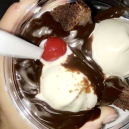 Brownie Sundae