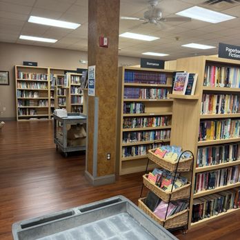 Goodwill Bookstore - Clark - One of many aisles - Community Service/Non-Profit Near Me - Sarasota, Florida Goodwill Bookstore - Clark - One of many aisles - Community Service/Non-Profit Near Me - Sarasota, Florida