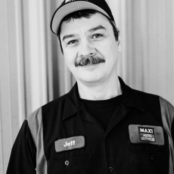 Maxi Auto Service Center- Hixson Pike - Assistant Manager- Jeff - Auto Repair Near Me - Hixson, Tennessee Maxi Auto Service Center- Hixson Pike - Assistant Manager- Jeff - Auto Repair Near Me - Hixson, Tennessee
