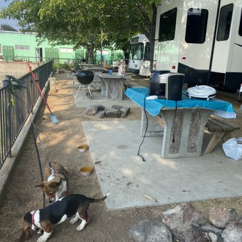 Aurora RV Park - RV Parks Near Me - Upper Lake, California
