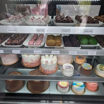 Yvonne's Vegan Kitchen - Desserts Near Me - Pasadena, California