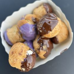 Mon Chourie - Chocolate and ube cream puffs