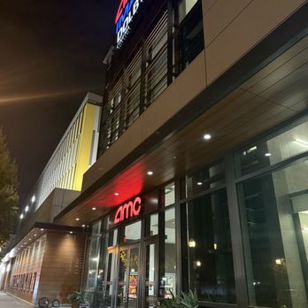 AMC Sunnyvale 12 - Exterior - Cinema Near Me - Sunnyvale, California