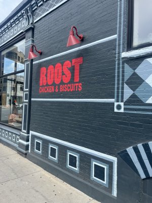 Roost Chicken & Biscuits by null