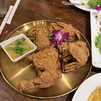 Na Nah Thong - Thai Near Me - Fresno, California Na Nah Thong - Thai Near Me - Fresno, California