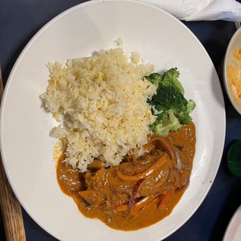Malaya Kitchen - Salmon with Curry Lunch - Noodles Near Me - Charlotte, North Carolina