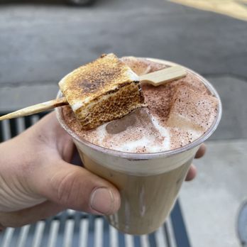 White Sparrow Coffee - S'more latte - Coffee Roasteries Near Me - Tustin, California White Sparrow Coffee - S'more latte - Coffee Roasteries Near Me - Tustin, California