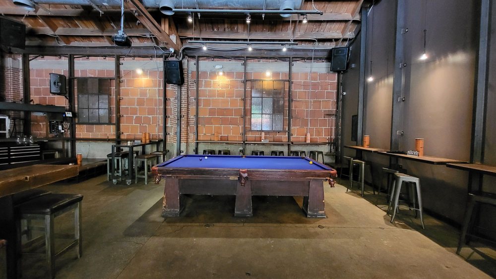Basic Bar & Pizza