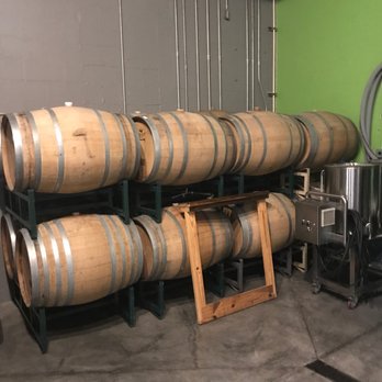 De Bine Brewing - Keg party!!! - Breweries Near Me - Palm Harbor, Florida
