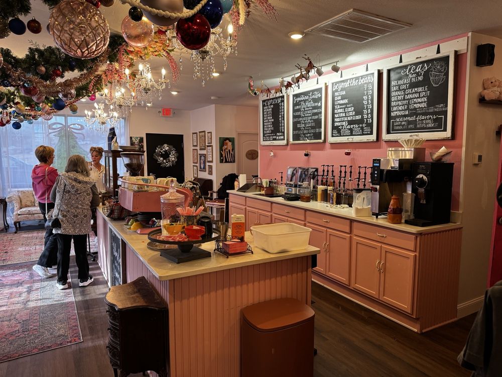 Blondie and Brownie Coffee Logo