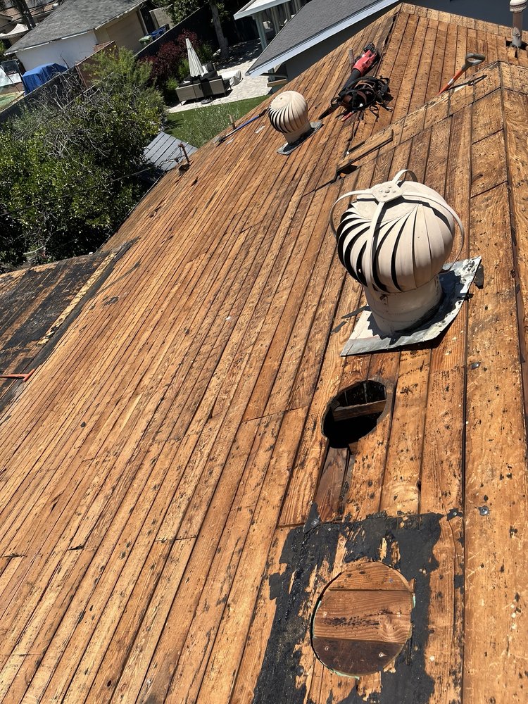 Slide of Lawsons Roofing