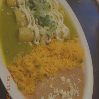 Lalos Grill Restaurant - Enchiladas de Pollo - Mexican Near Me - Inglewood, California Lalos Grill Restaurant - Enchiladas de Pollo - Mexican Near Me - Inglewood, California