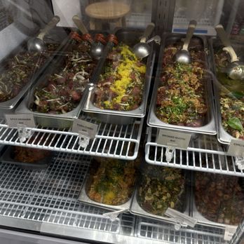 Ali’i Fish Market - Hawaiian Near Me - Honolulu, Hawaii