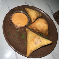 Mad House - Samosa- veggie , chicken and beef