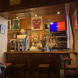 Tigh Joe Mac Bar And Hostel