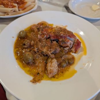La Scala Restaurant - Linguine with Shrimp, Clams and Alaskan Crab Legs - Italian Near Me - Randolph, Massachusetts La Scala Restaurant - Linguine with Shrimp, Clams and Alaskan Crab Legs - Italian Near Me - Randolph, Massachusetts