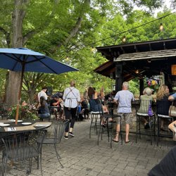 Lebanon Pub - Patio