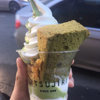 Tsujiri - Chiffon Cake Sundae - Tea Rooms Near Me - Toronto, Ontario Tsujiri - Chiffon Cake Sundae - Tea Rooms Near Me - Toronto, Ontario