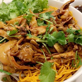 Loving Hut - Golden noodles - Vegan Near Me - Orange, California