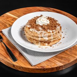 Huevos Avenue - Our famous coffee cake pancakes