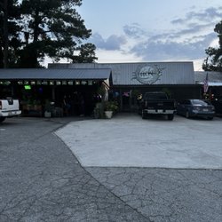 Lucky's Burger Shack - Front
