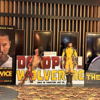 AMC GARDEN STATE PLAZA 16 - Updated February 2025 - 296 Photos & 337