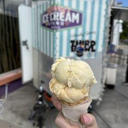 Spenny's Ice Cream Cart - Granny's banana pudding & cinnamon cayenne honey