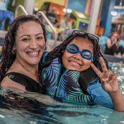 Goldfish Swim School - Astoria - Swimming with the birthday child!
