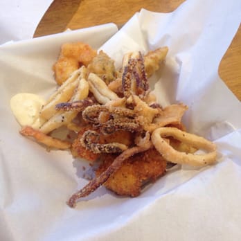 The Fresh Fish Place - Fishermans basket - Seafood Markets Near Me - Port Lincoln, SA