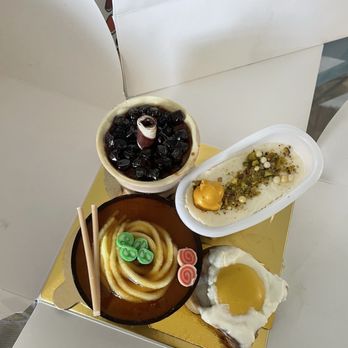 Daan Go Cake Lab - Macarons Near Me - Toronto, Ontario Daan Go Cake Lab - Macarons Near Me - Toronto, Ontario
