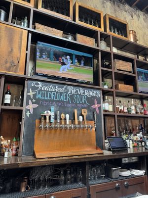 Monument Charlestown Restaurant & Tavern by null