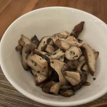 Trummer's On Main - Roasted wild mushrooms! Yummy! - New American Near Me - Clifton, Virginia
