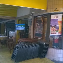 Reduto da Cerveja - Quase aberto. Aguardando o happy hour.