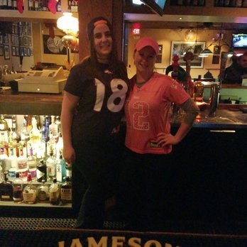 Full Moon Saloon - Sports Bars Near Me - Sedona, Arizona