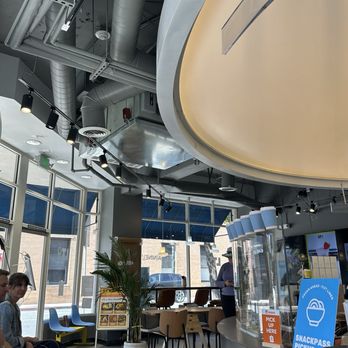 LT9 Tea Blends - Clean and nice sitting area - Bubble Tea Near Me - Pasadena, California LT9 Tea Blends - Clean and nice sitting area - Bubble Tea Near Me - Pasadena, California