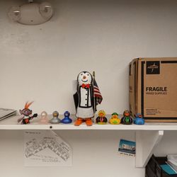 Islander Beach Resort - Office Mascot