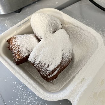 Cafe Lomez - Beignets - Cafes Near Me