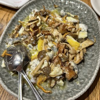 Tapeo - Mushroom with truffles and foie gras - Tapas Bars Near Me - Barcelona, B Tapeo - Mushroom with truffles and foie gras - Tapas Bars Near Me - Barcelona, B