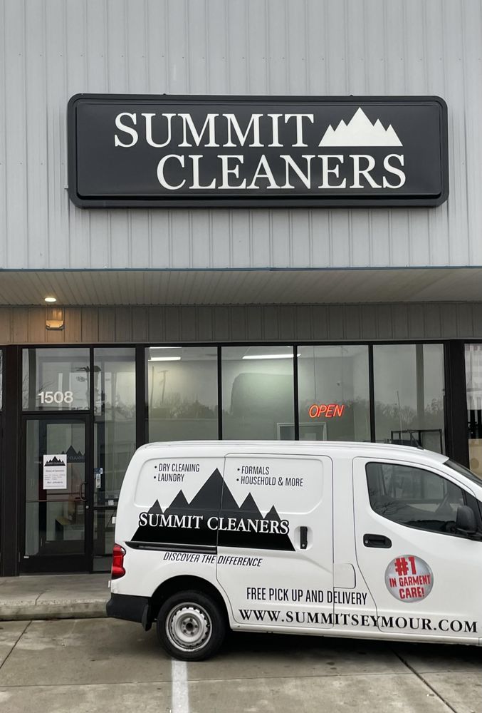 SUMMIT CLEANERS Updated September 2024 11 Photos 1508 Central Ave