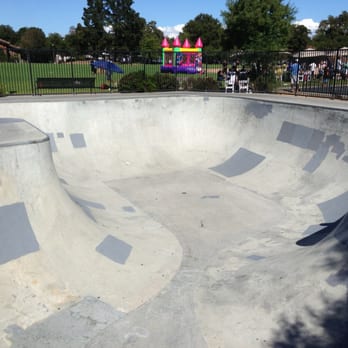 Burgess Skate Park - Skate Parks Near Me - Menlo Park, California