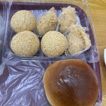 Good Luck Dim Sum - Fried Sesame Ball, Baked B.B.Q. Pork Bun, Deep Fried Taro Root - Chinese Near Me - San Francisco, California Good Luck Dim Sum - Fried Sesame Ball, Baked B.B.Q. Pork Bun, Deep Fried Taro Root - Chinese Near Me - San Francisco, California