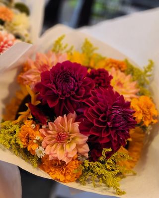 Redmond Saturday Market by null