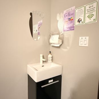 Big Feet - Acupuncture Near Me - Richmond, British Columbia Big Feet - Acupuncture Near Me - Richmond, British Columbia