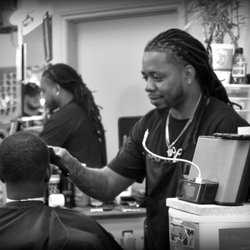 Smoov Cutz Barber Shop - Quality over quantity