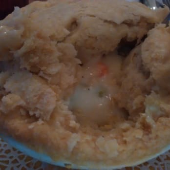 Jongewaard's Bake n Broil - Cracking the Pot Pie - American Near Me - Long Beach, California