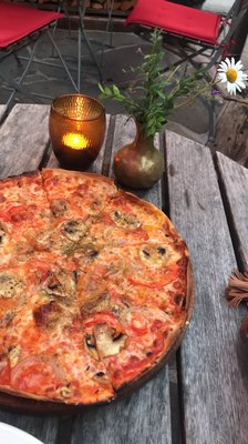 Onkel Tom's Pizzeria und Weinlokal by null